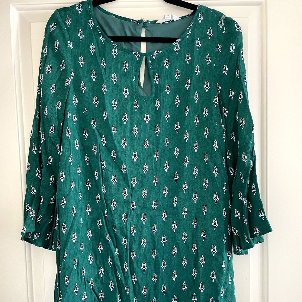 Shift dress with Bell sleeves